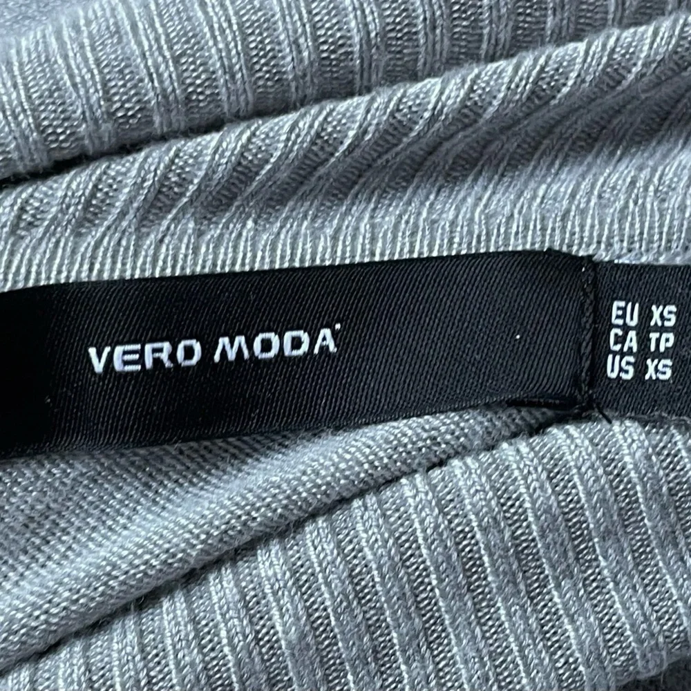 VERO MODA Grey Turtleneck Knit Sweater XS Lightweight - Picture 2 of 5
